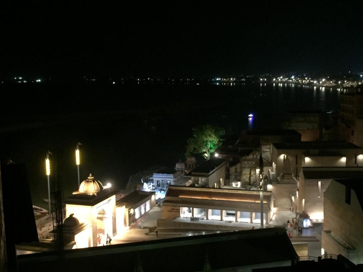 Grg Shanti Guest House Varanasi Near Manikarnika Ghat ภายนอก รูปภาพ