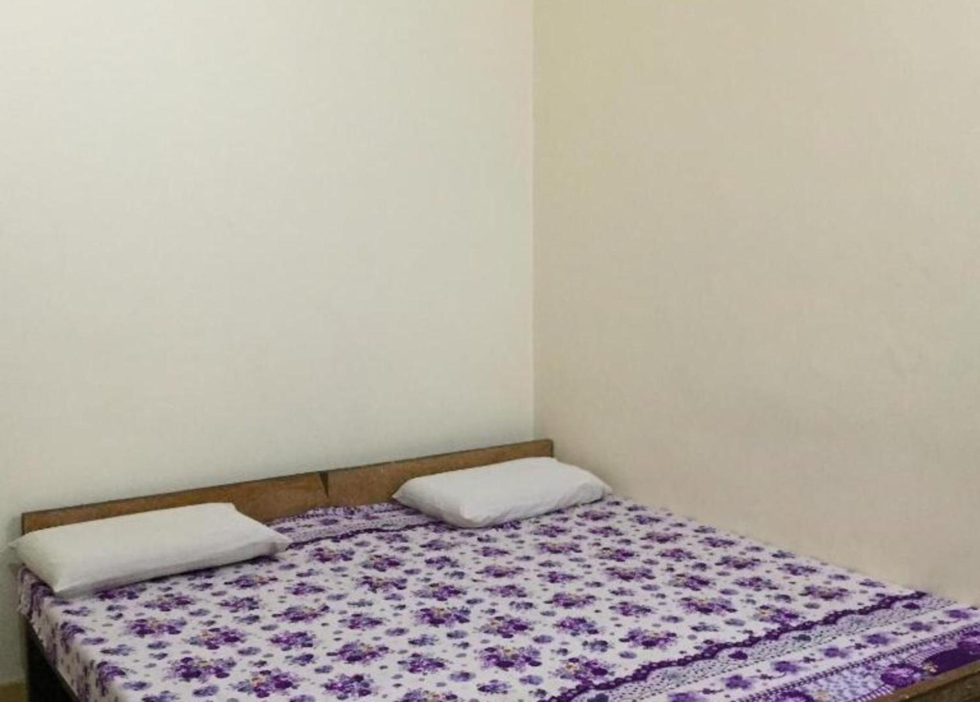 Grg Shanti Guest House Varanasi Near Manikarnika Ghat ภายนอก รูปภาพ