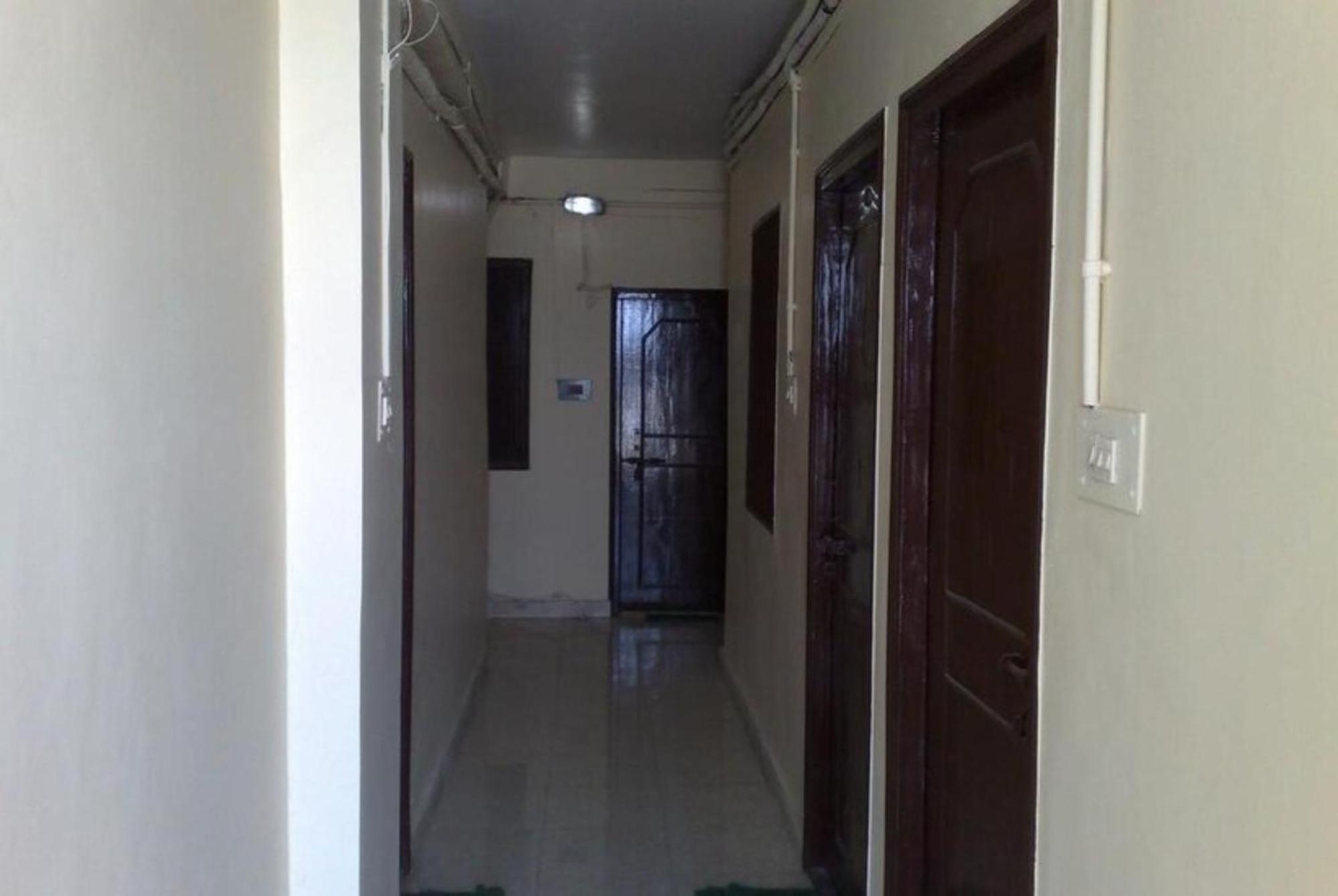 Grg Shanti Guest House Varanasi Near Manikarnika Ghat ภายนอก รูปภาพ