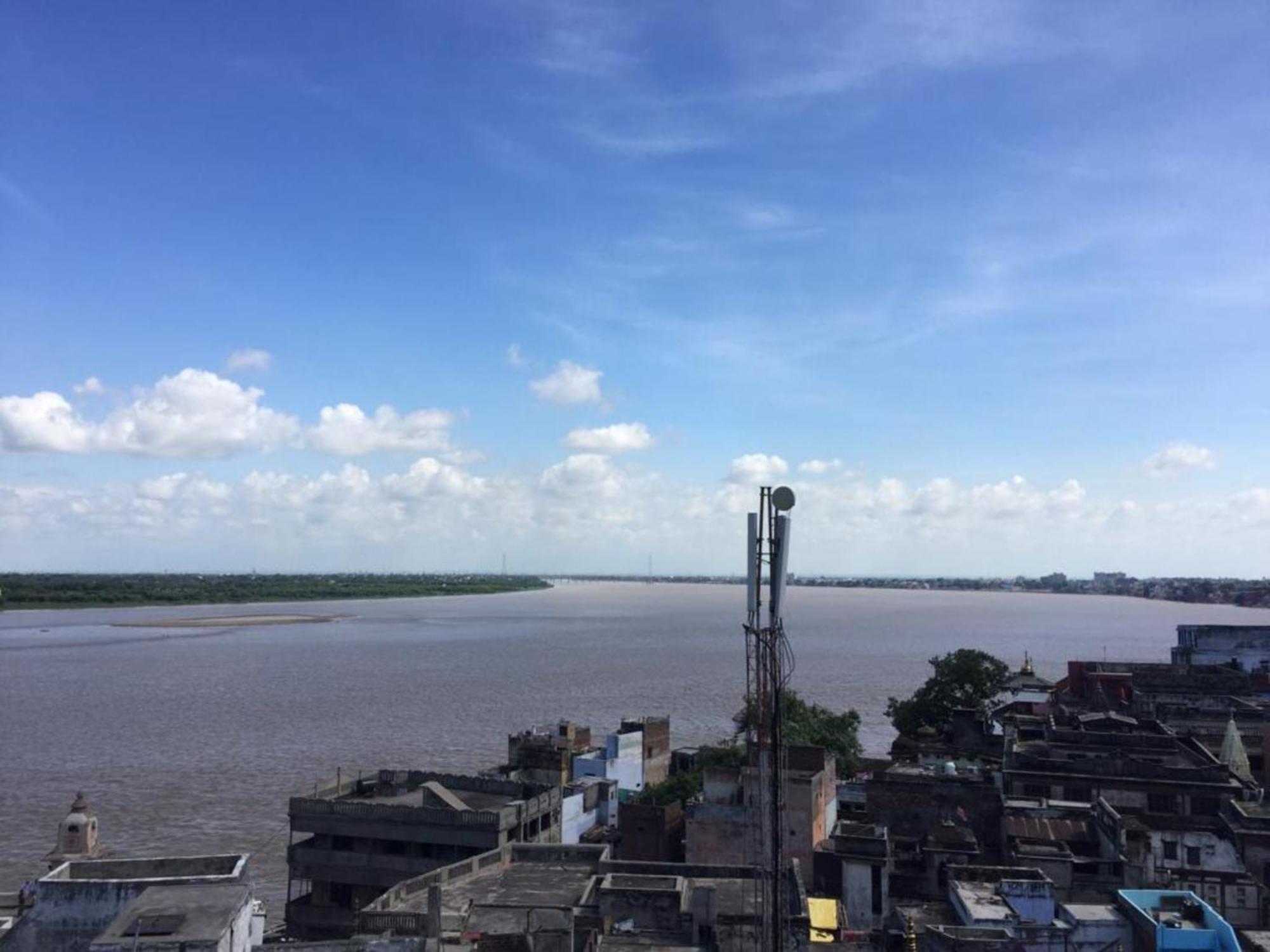 Grg Shanti Guest House Varanasi Near Manikarnika Ghat ภายนอก รูปภาพ