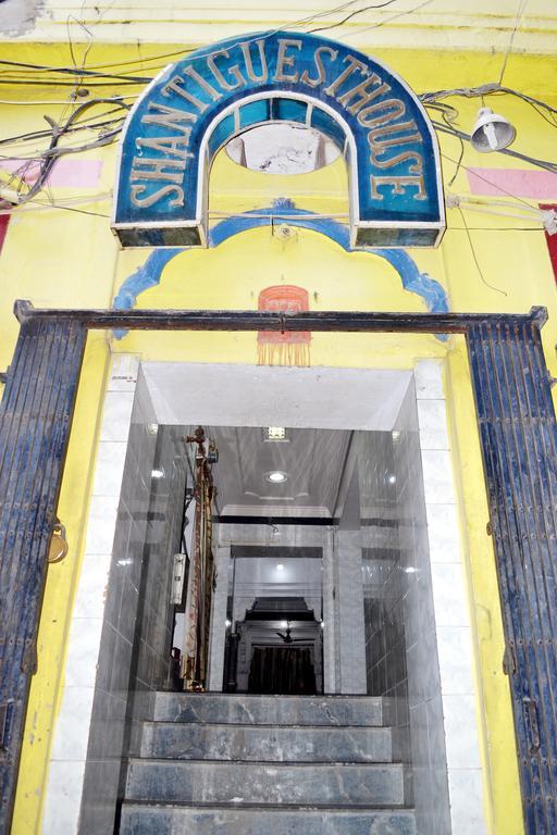 Grg Shanti Guest House Varanasi Near Manikarnika Ghat ภายนอก รูปภาพ