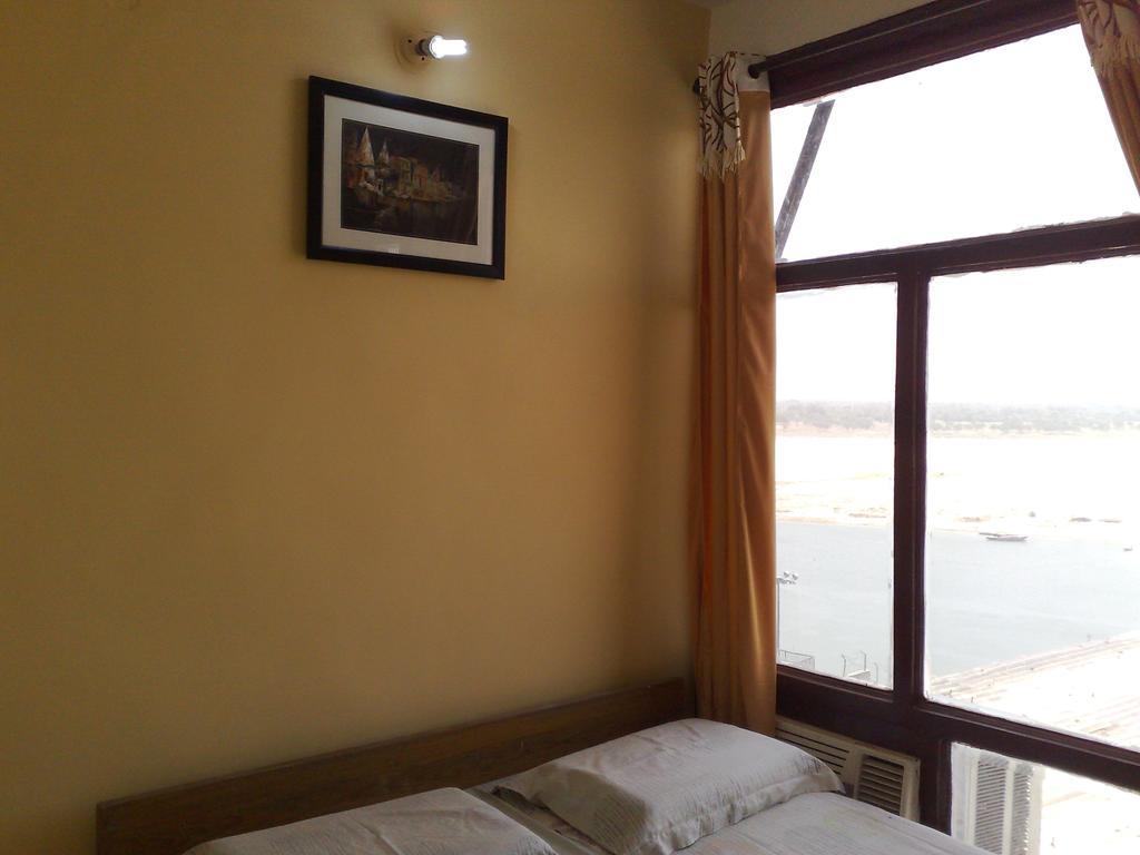 Grg Shanti Guest House Varanasi Near Manikarnika Ghat ภายนอก รูปภาพ