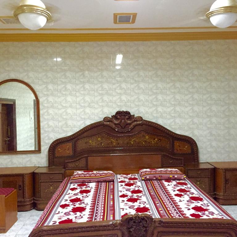 Grg Shanti Guest House Varanasi Near Manikarnika Ghat ภายนอก รูปภาพ